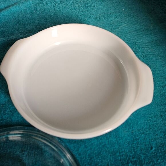 Fire King (Anchor Hocking) Baking Dish In Cornflower - Picture 3 of 8